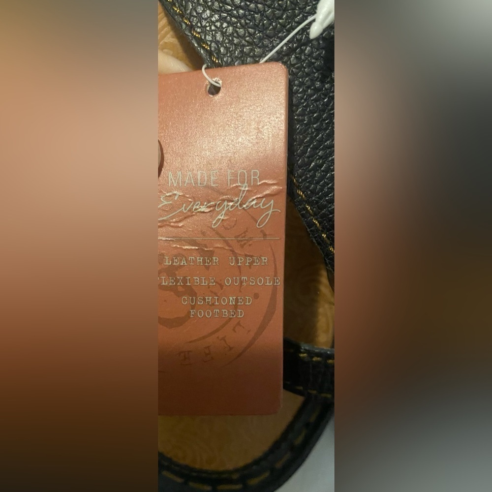 Sonoma Black Sandals - Picture 2 of 4